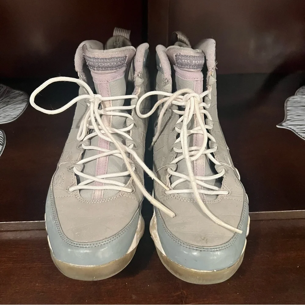 Nike Air Jordan 9 Retro Grey Sneakers Men’s Size 8.5